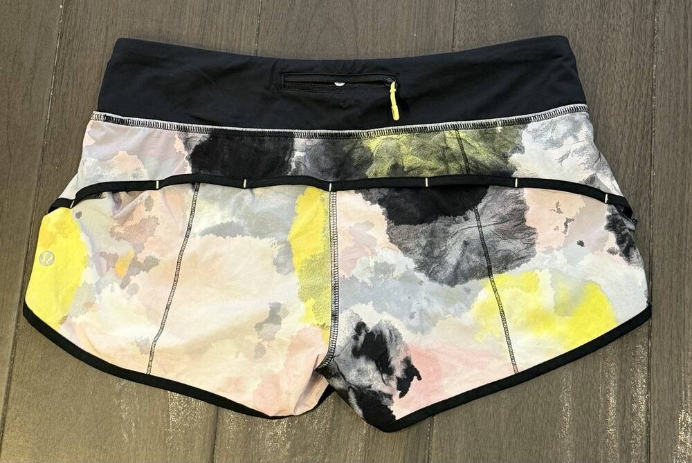 LULULEMON SPEED UP  Citron Tinted Canvas Lined Athletic Running Shorts SZ 8